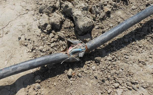 电缆破损 电缆破损