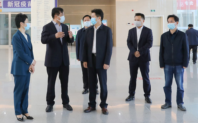 天长市委副书记、市长杜永冰,副市长周继安、周巧玲一行 天长市委副书记、市长杜永冰,副市长周继安、周巧玲一行