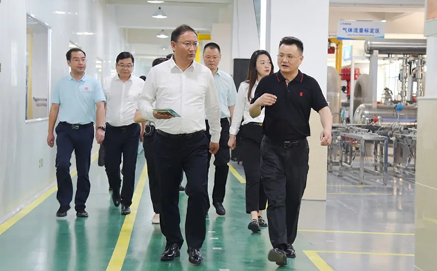 金湖县委书记贺宝祥一行莅临安徽天康集团考察调研工作 金湖县委书记贺宝祥一行莅临安徽天康集团考察调研工作